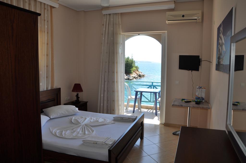 Hotel Maestral Saranda Zewnętrze zdjęcie